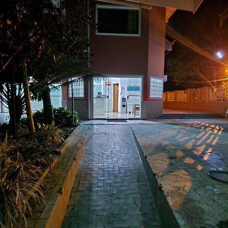 Suites Ubatuba Praia Da Lagoinha Eksteriør bilde